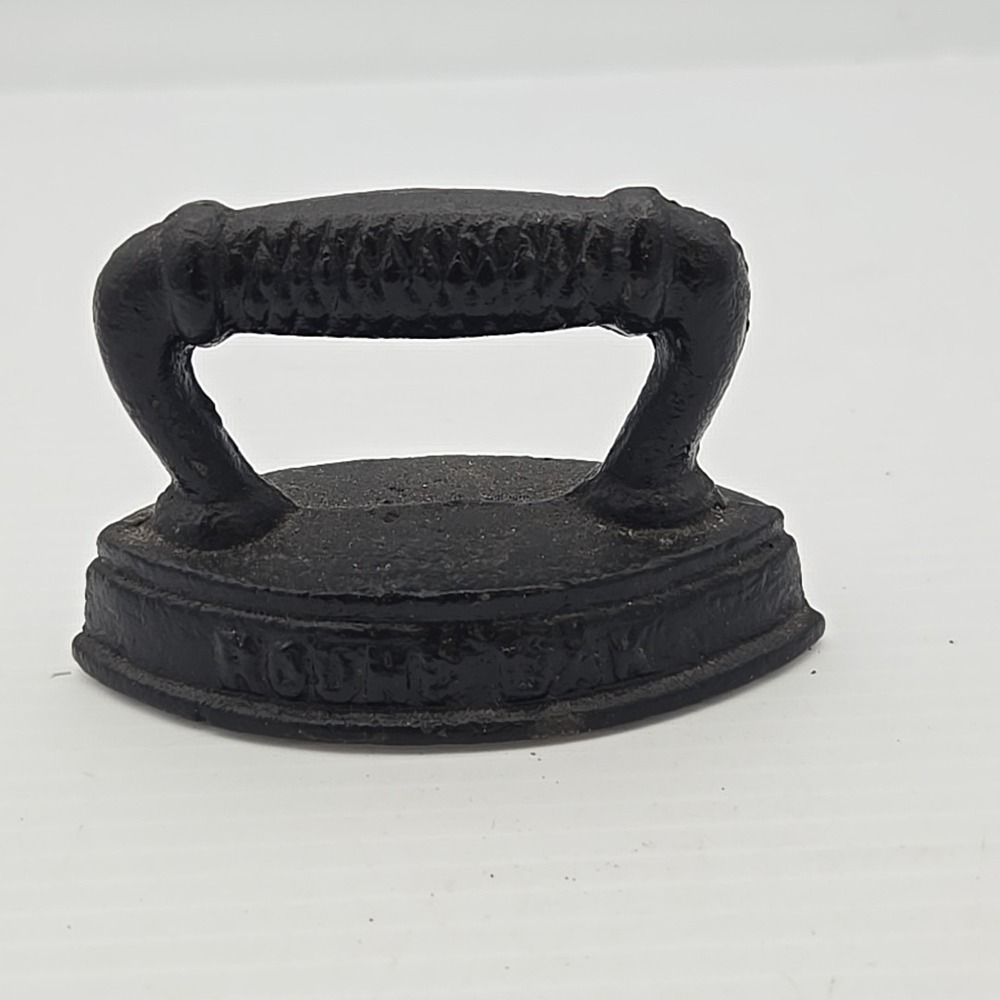 Old Antique Vintage Clothes Flat‎ Iron 3.75"